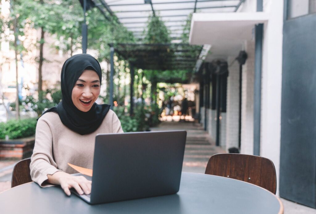 Landing Page Untuk Bisnes: Cara Mudah Tingkatkan Sales & Pelanggan Online